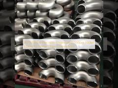 Perfekte Rohrverbindungen mit Kupfer-Nickel-Winkel